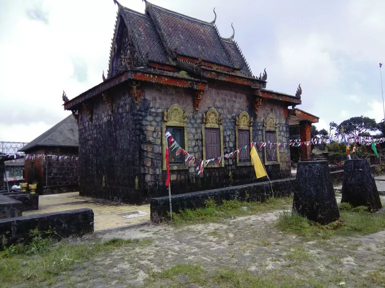 Pagoda Sampov Pram boran